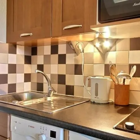 Skis Aux Pieds, Prox. Commerces, 6 Pers. - Fr-1-455-83