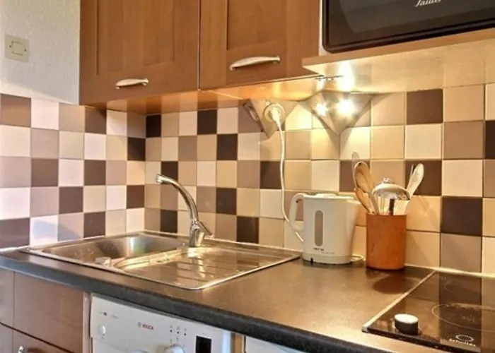 Skis Aux Pieds, Prox. Commerces, 6 Pers. - Fr-1-455-83